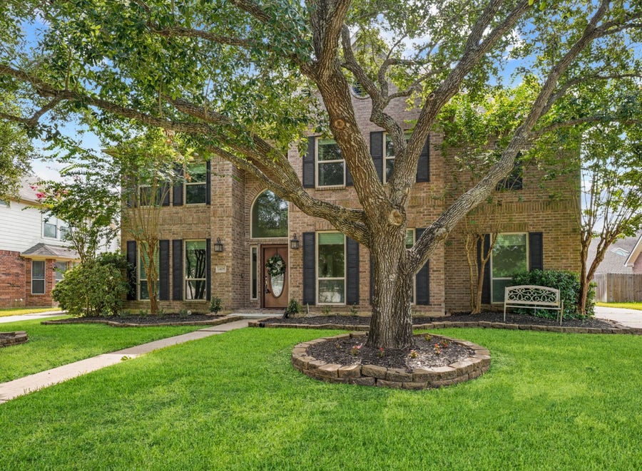 Property photo for 3406 Castle Pond Court, Pearland, TX