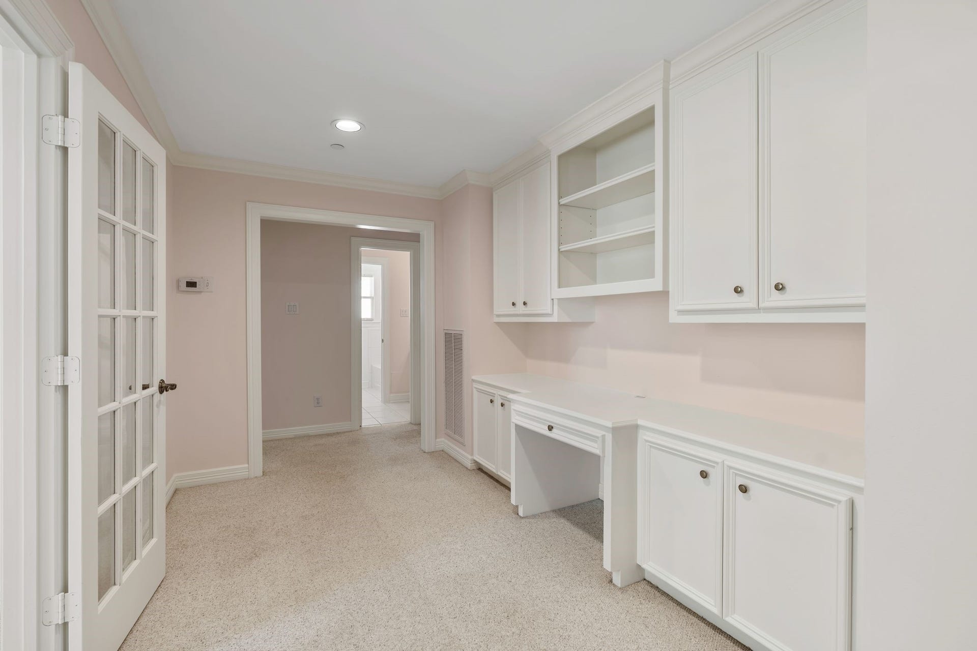 5321 Pocahontas Street, Bellaire, TX 77401 5321 Pocahontas Street, Bellaire, TX 77401