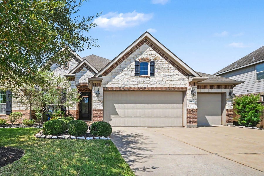 Property photo for 2313 Ashley Falls Lane, League City, TX