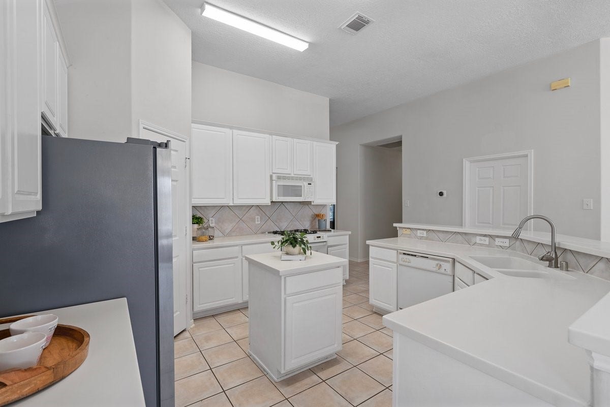 16715 Shallow Ridge Boulevard, Houston, TX 77095 16715 Shallow Ridge Boulevard, Houston, TX 77095