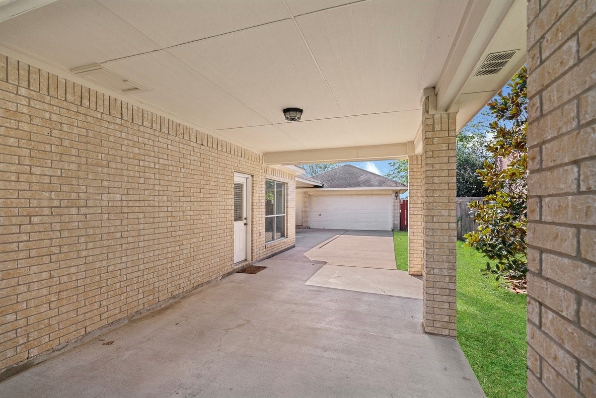 16715 Shallow Ridge Boulevard, Houston, TX 77095 16715 Shallow Ridge Boulevard, Houston, TX 77095