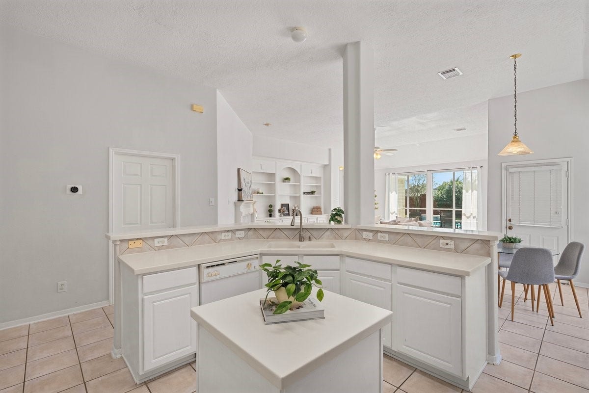 16715 Shallow Ridge Boulevard, Houston, TX 77095 16715 Shallow Ridge Boulevard, Houston, TX 77095