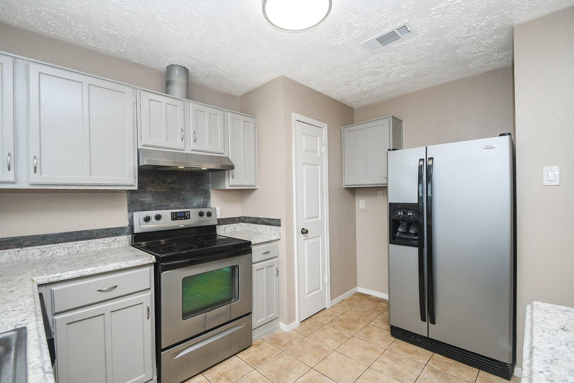 2058 Feather Ridge Drive, Missouri City, TX 77489 2058 Feather Ridge Drive, Missouri City, TX 77489
