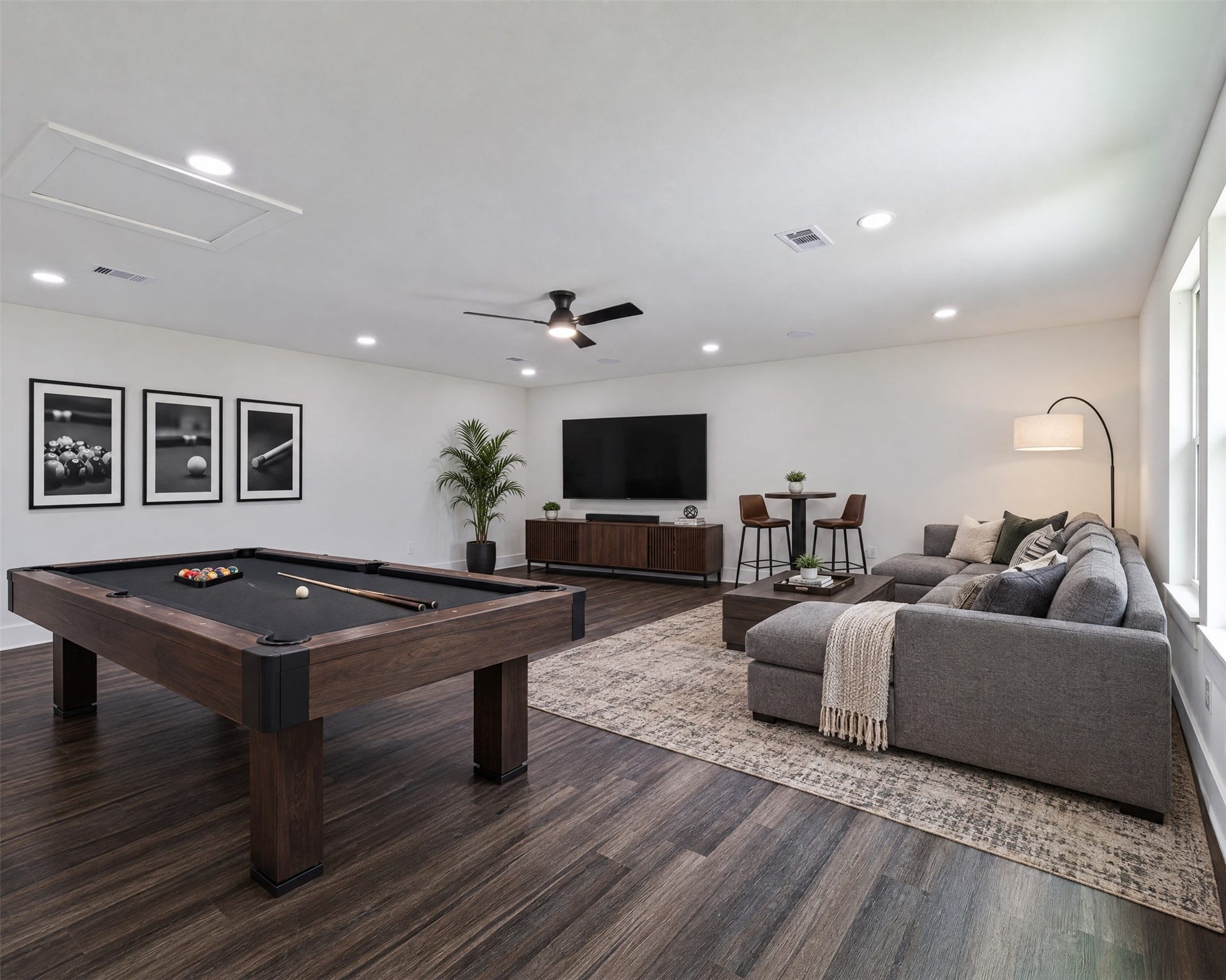 500 Campfire Trail, Angleton, TX 77515 *Virtually Staged gameroom above garage