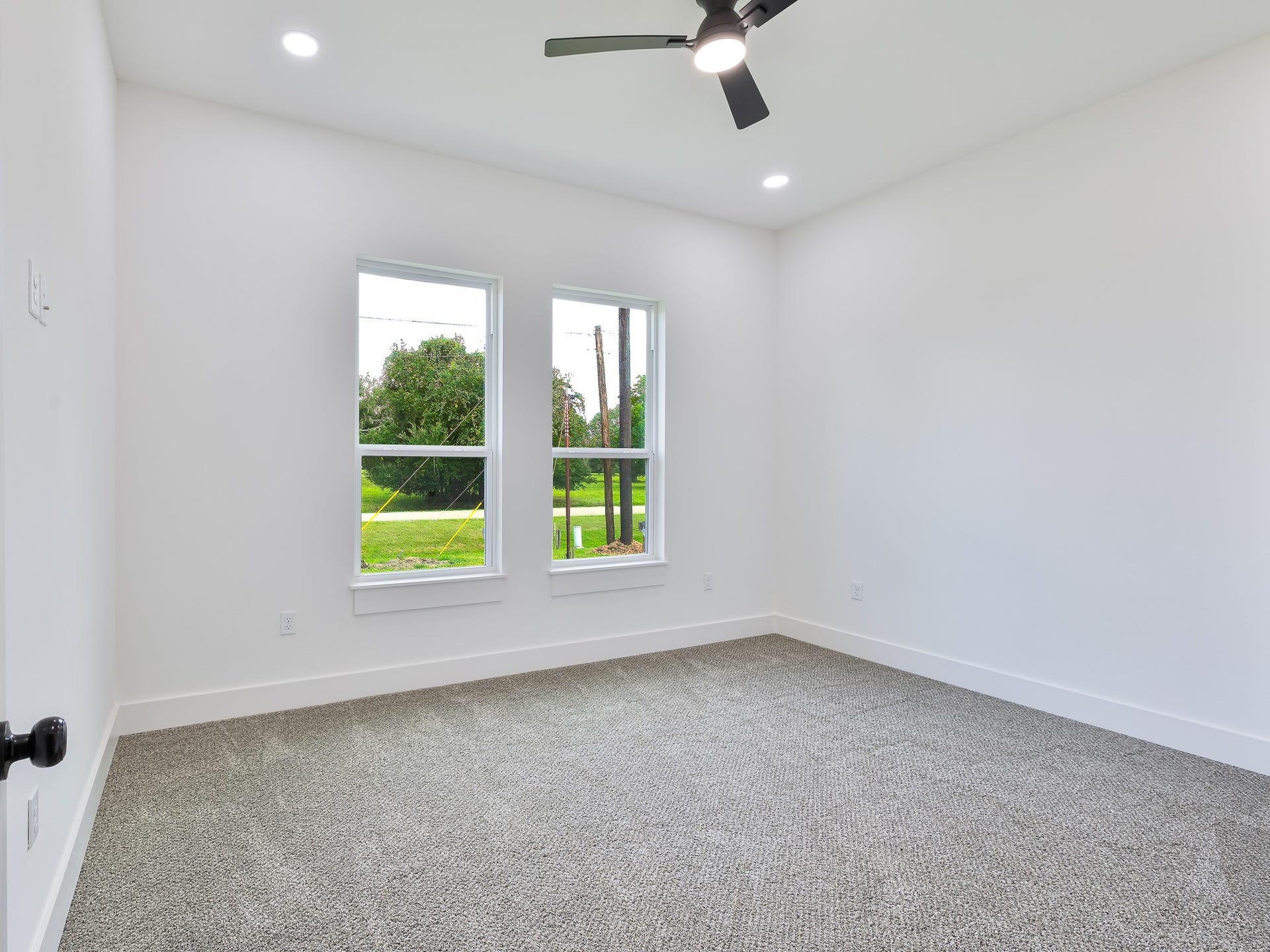 500 Campfire Trail, Angleton, TX 77515 Bedroom #1