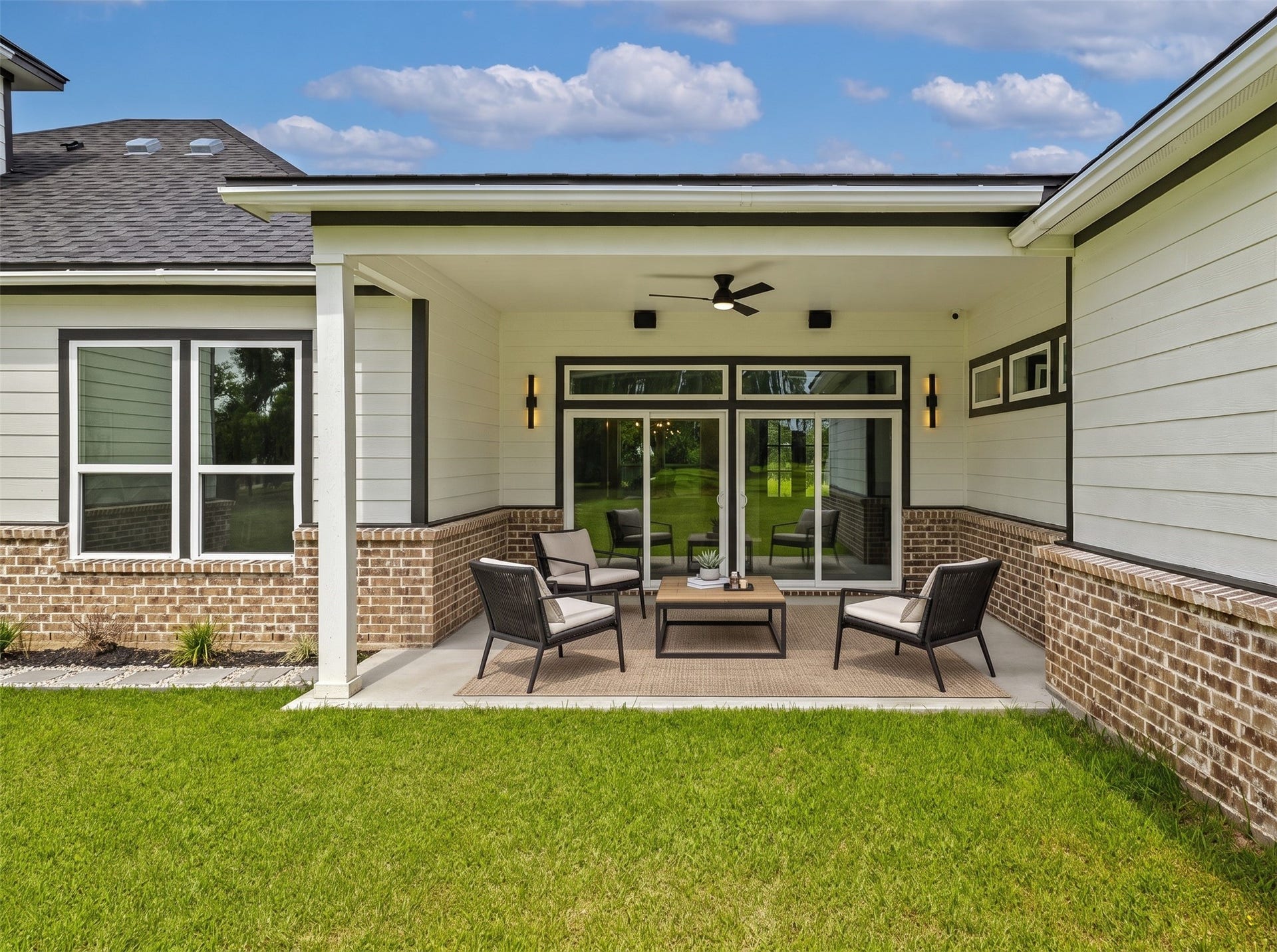 500 Campfire Trail, Angleton, TX 77515 *Virtually Staged image