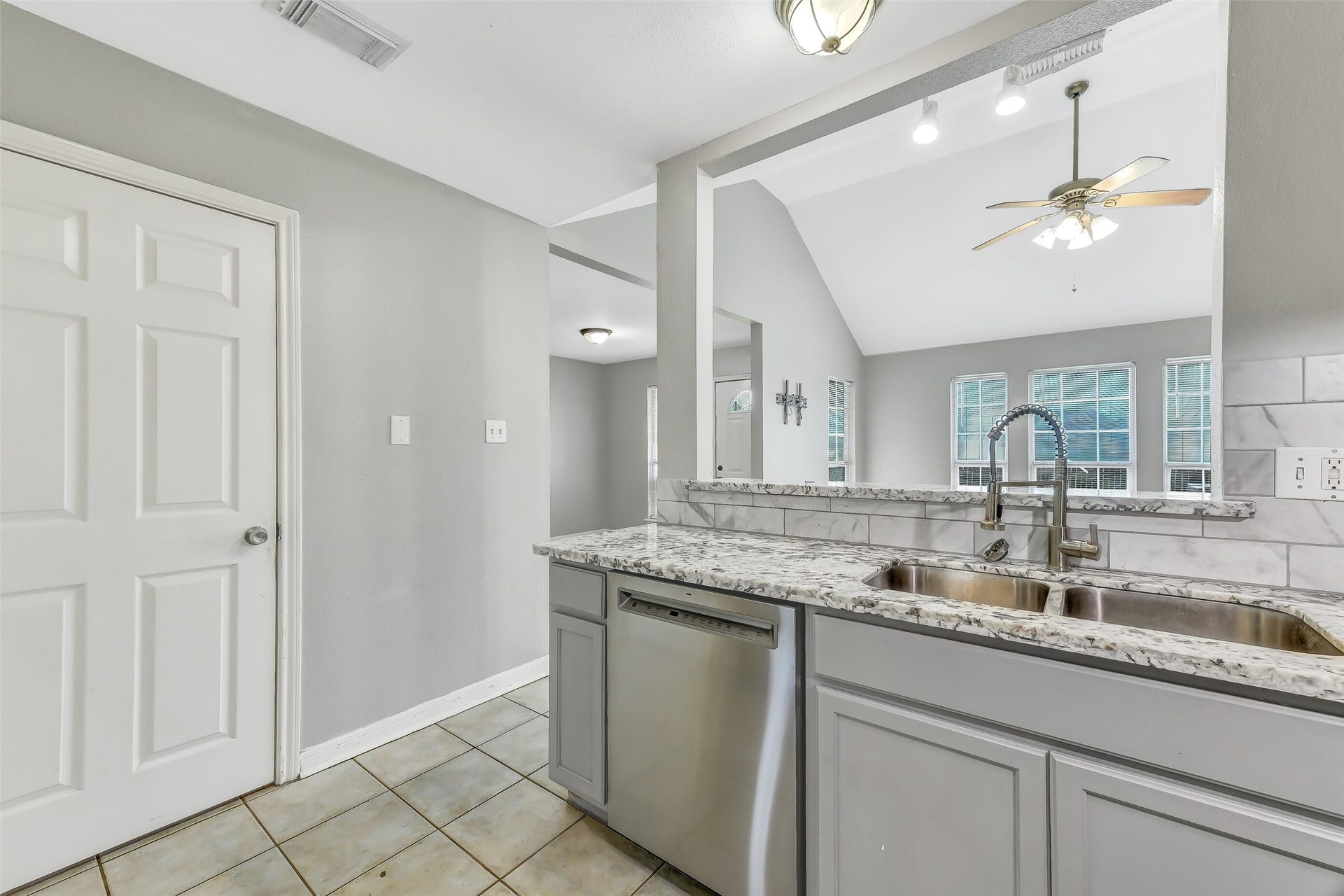 1C Prairie Knoll Drive, La Marque, TX 77510 1C Prairie Knoll Drive, La Marque, TX 77510