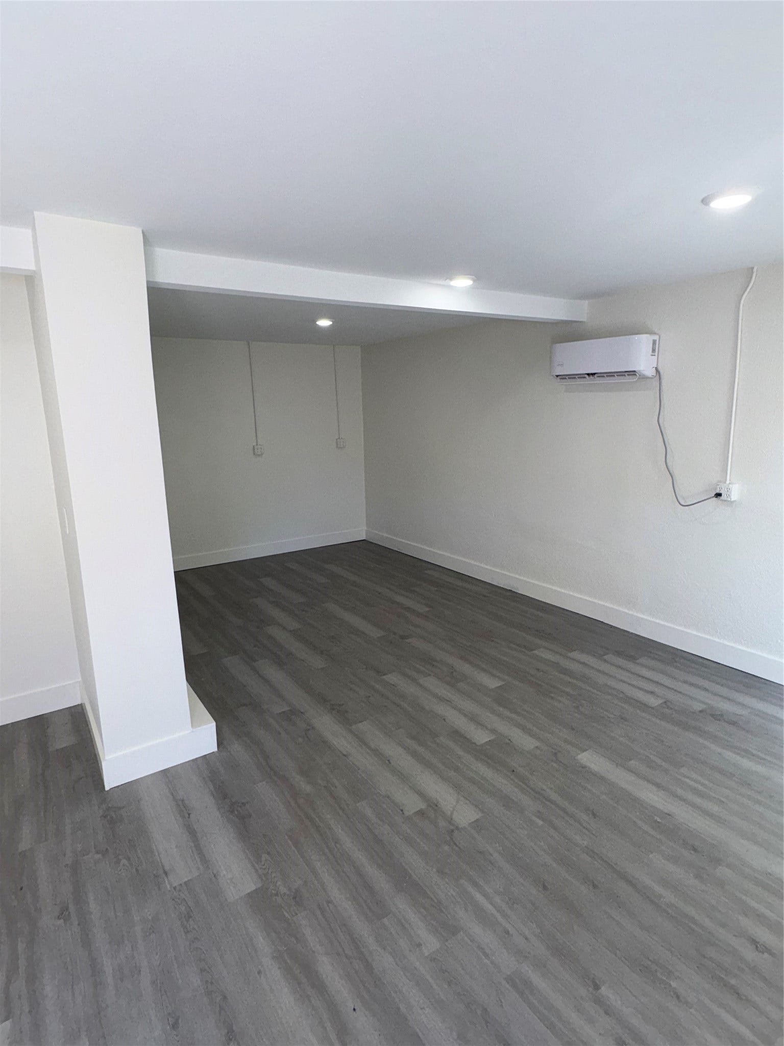 4006 Avenue R 1/2 Rear, #Down, Galveston, TX 77550 4006 Avenue R 1/2 Rear, #Down, Galveston, TX 77550