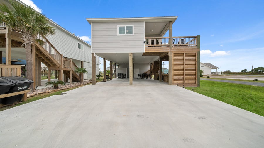 Property photo for 991 Seadrift Drive, Port Bolivar, TX