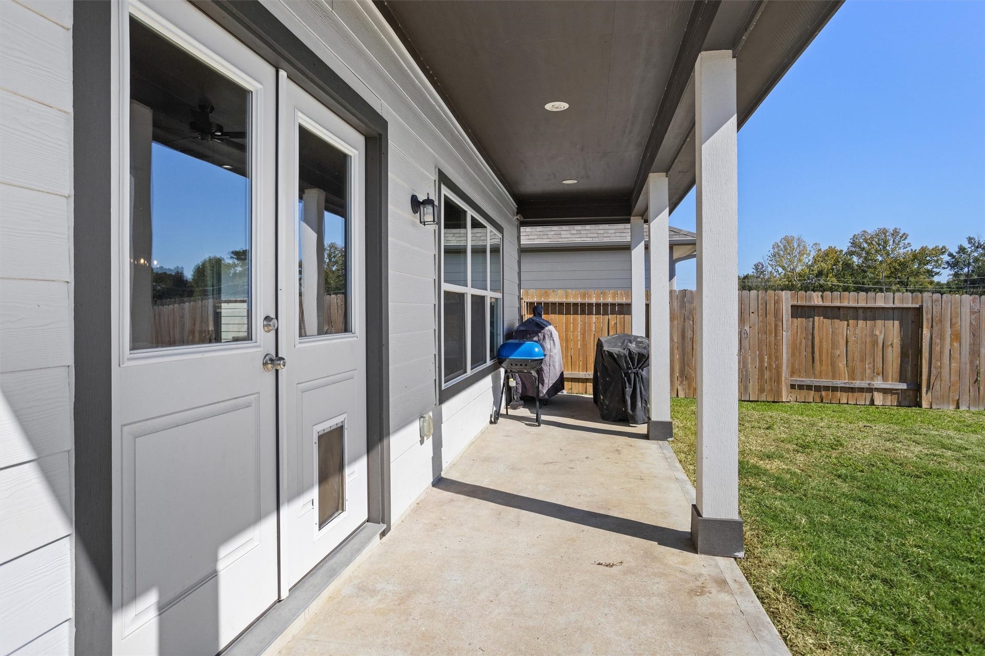 11731 Eclipse Drive, Willis, TX 77318 Added gas valve for the summer barbecues.