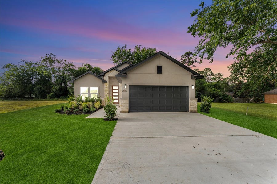 Property photo for 12425 Walden Road, Montgomery, TX