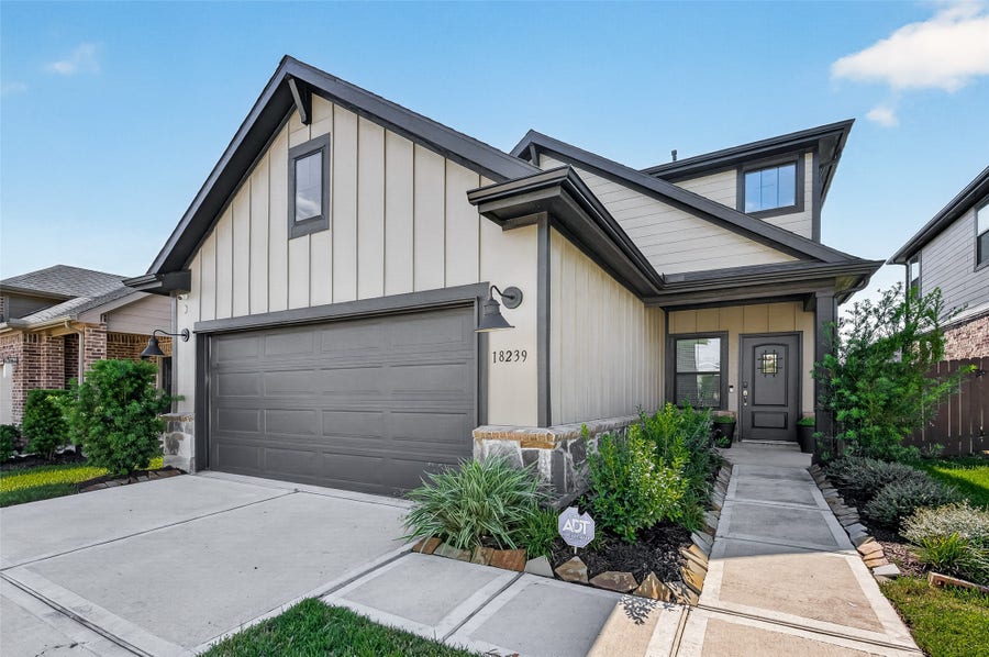 Property photo for 18239 Sonresa Way, Tomball, TX