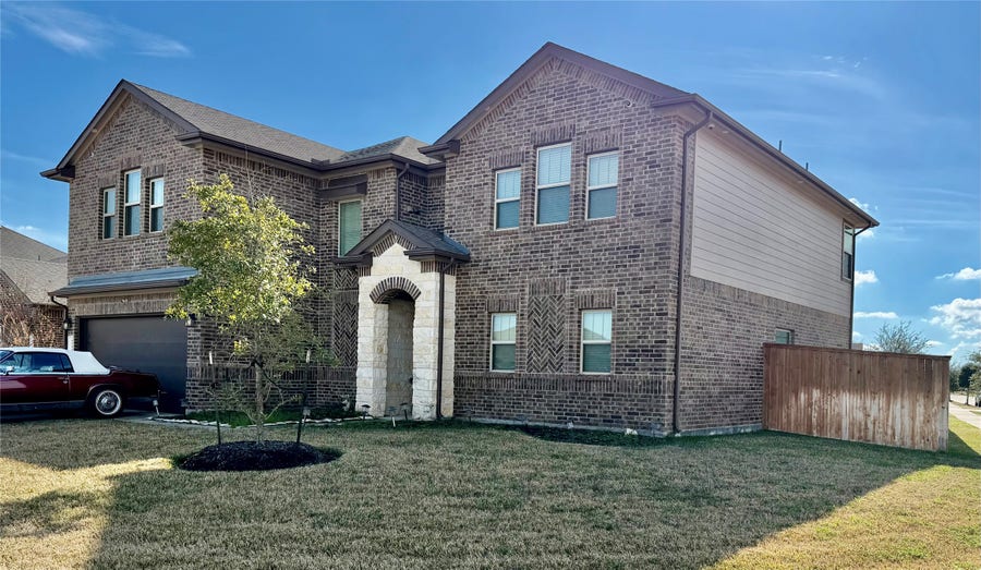 Property photo for 4010 Chester Bay Lane, Missouri City, TX