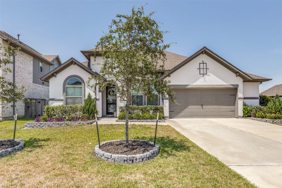 Property photo for 4923 Opal Sunset Court, League City, TX