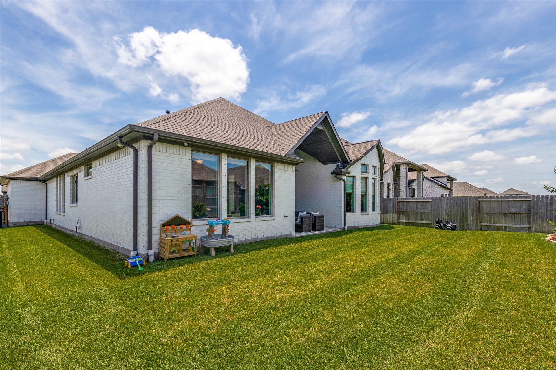 4923 Opal Sunset Court, League City, TX 77573 4923 Opal Sunset Court, League City, TX 77573