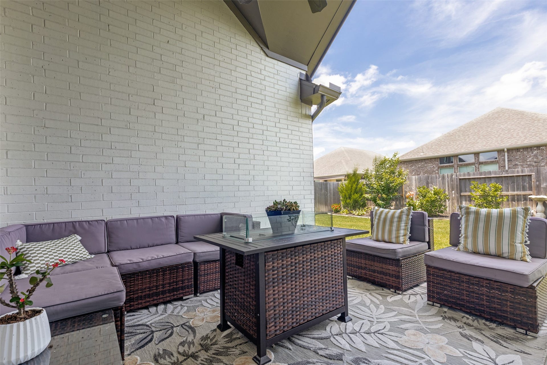 4923 Opal Sunset Court, League City, TX 77573 4923 Opal Sunset Court, League City, TX 77573