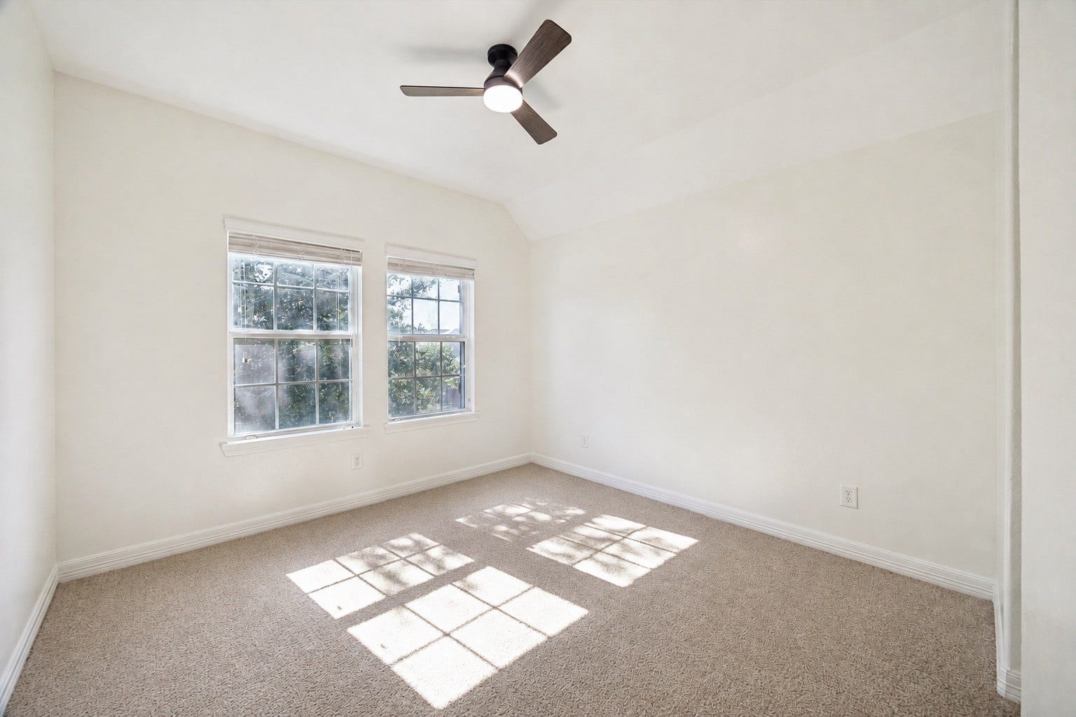 17702 Kathywood Drive, Tomball, TX 77377 17702 Kathywood Drive, Tomball, TX 77377