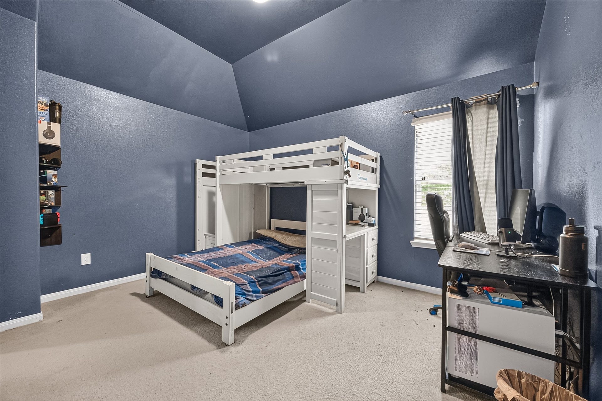 3rd bedroom.