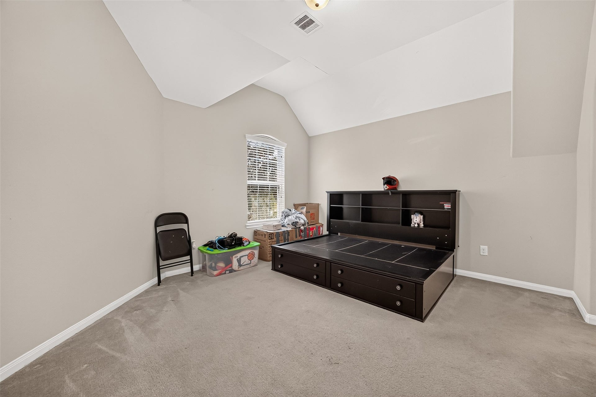 4th bedroom.