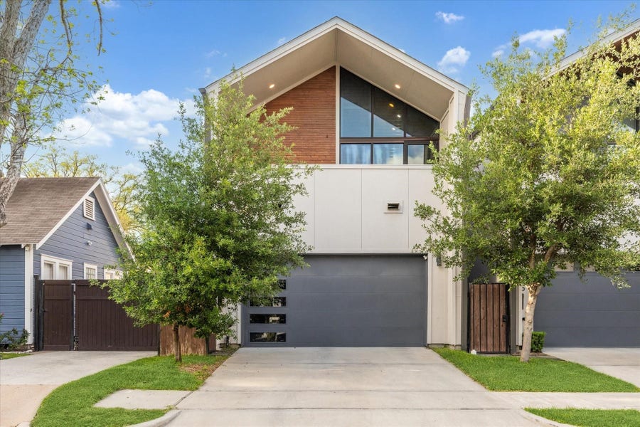 Property photo for 823 Aurora Street, Houston, TX