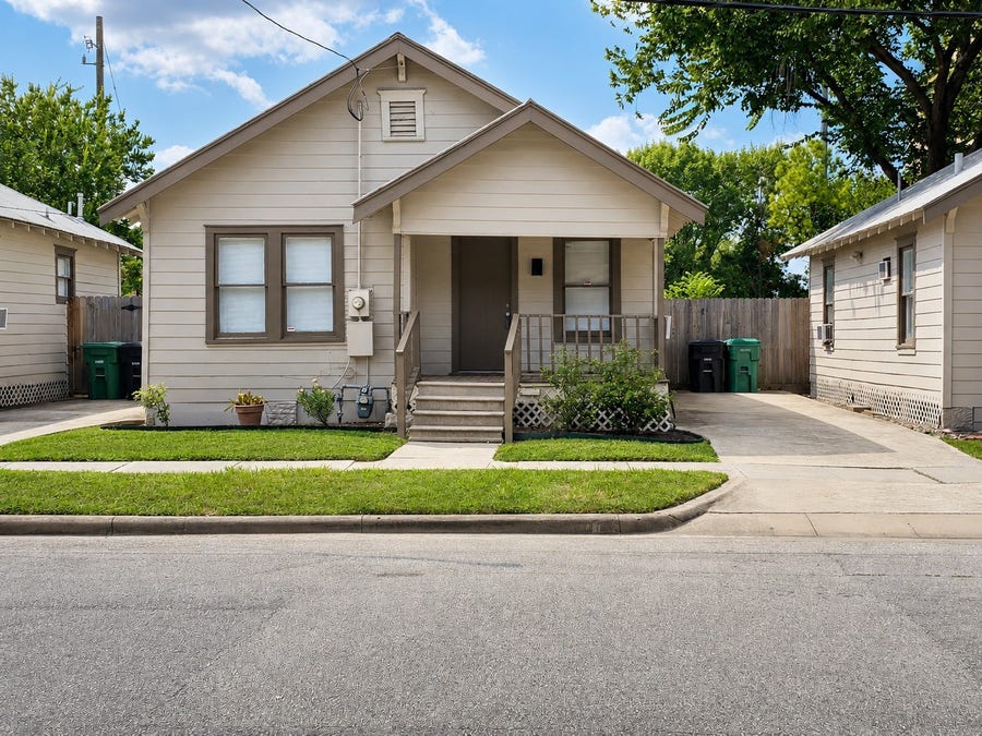 Property photo for 2814 Saint Emanuel Street, Houston, TX