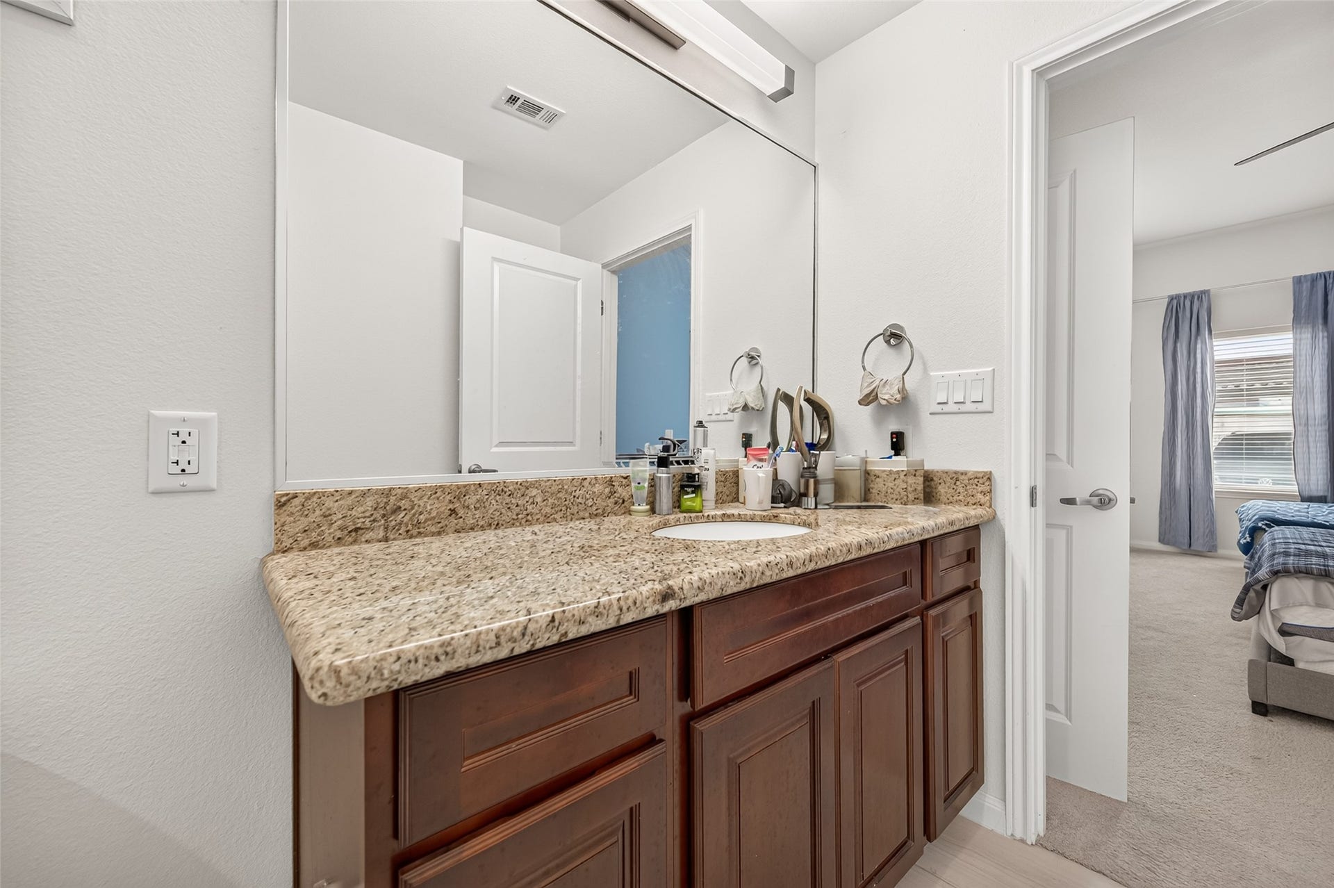 1207 Grand West Boulevard, #1J, Katy, TX 77449 1207 Grand West Boulevard, #1J, Katy, TX 77449