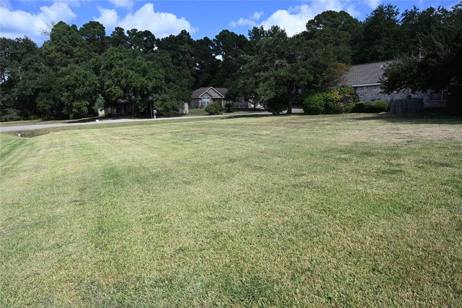 Property photo for 00000 West Shore Drive, Willis, TX