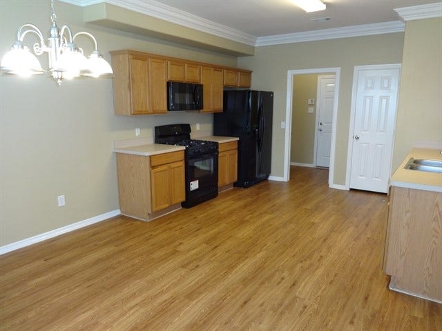 4907 Chase More Drive, Bacliff, TX 77518