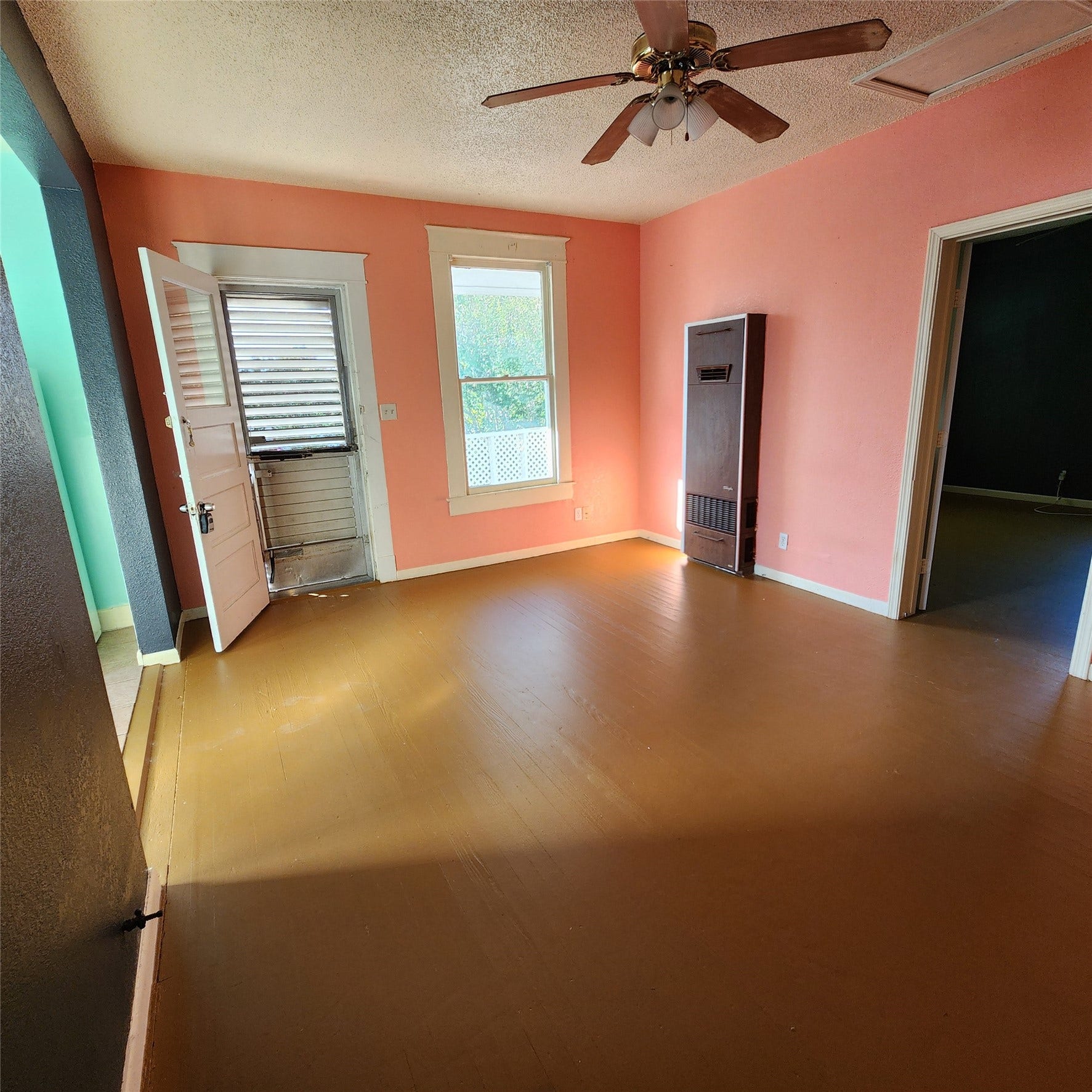 4401 Avenue Q 1/2, #2, Galveston, TX 77550