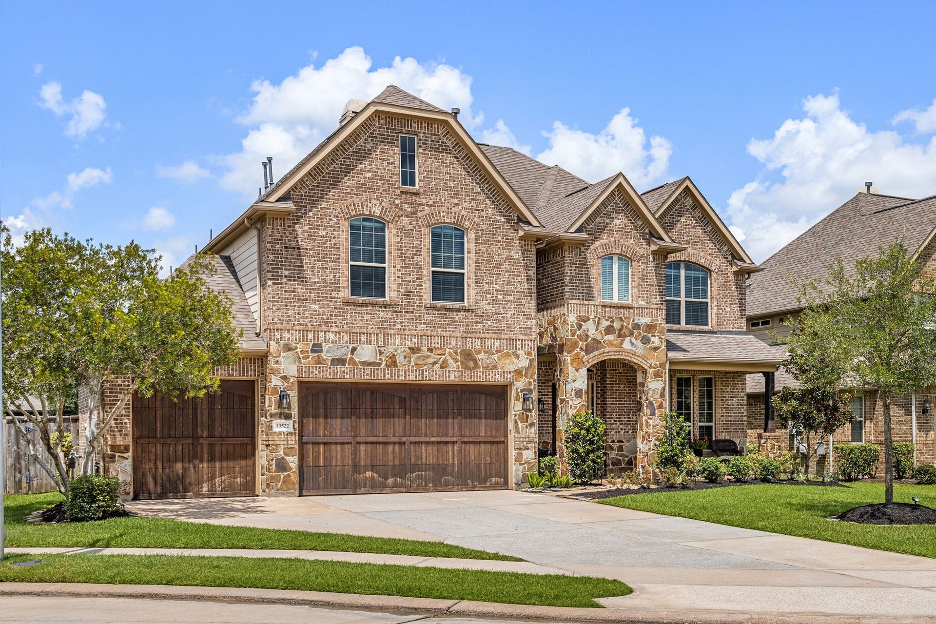 13522 Columbia Key Drive, Tomball, TX 77377 A beautifully maintained exterior, spacious 3-car garage, and timeless design set the tone for this impressive cul-de-sac home.
