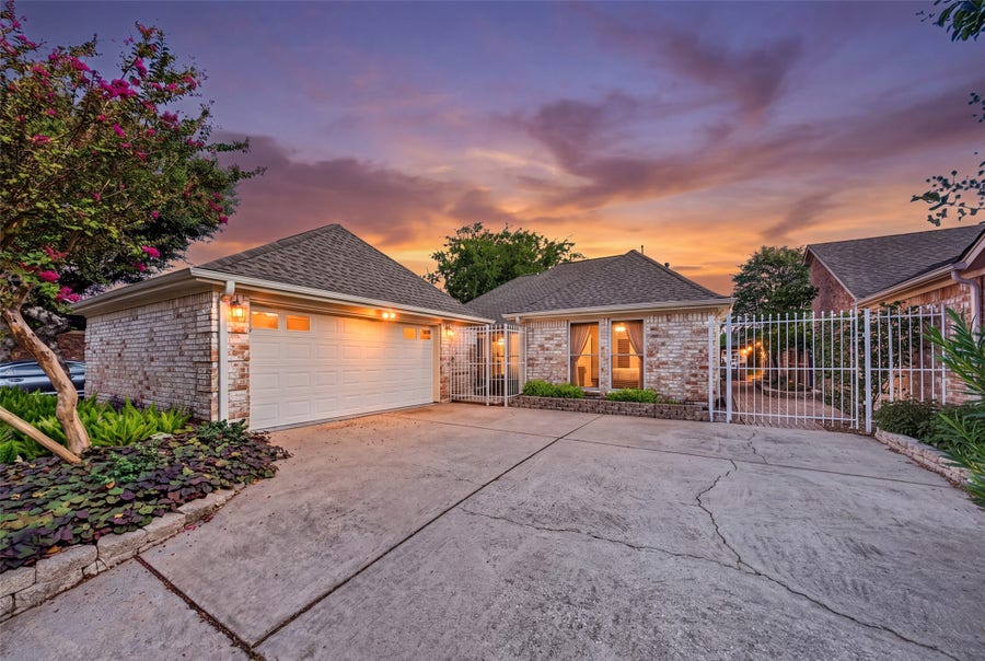 Property photo for 14122 Woodnook Drive, Houston, TX