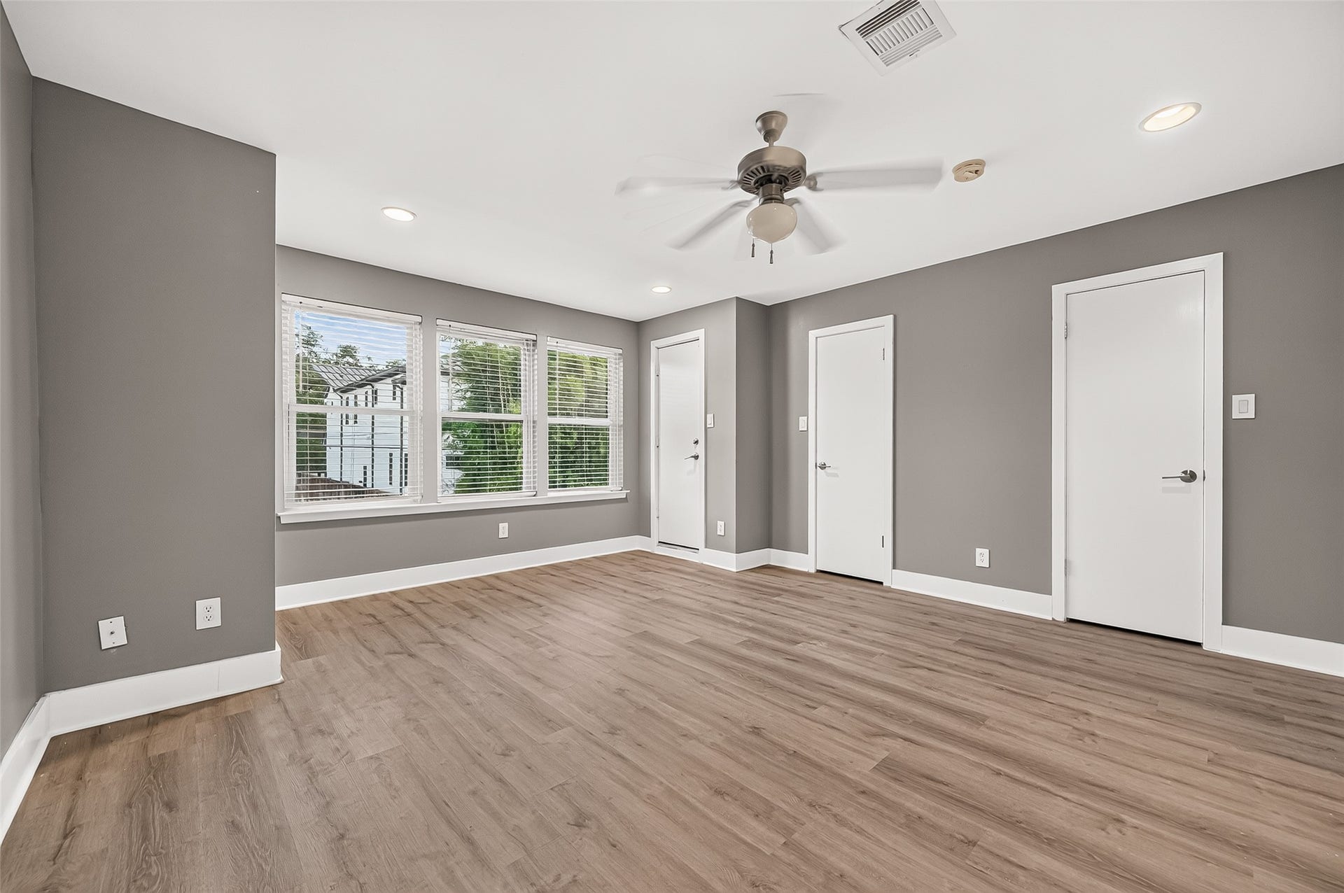4513 Acacia, Bellaire, TX 77401 4513 Acacia, Bellaire, TX 77401