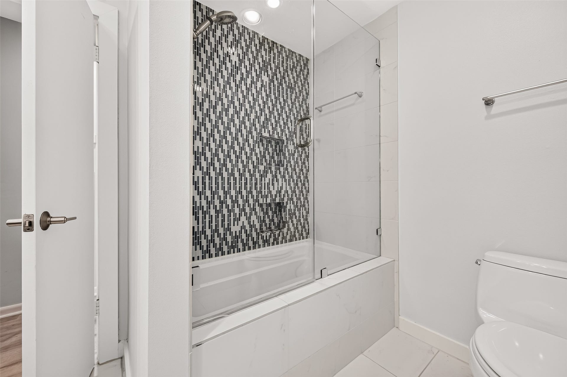 4513 Acacia, Bellaire, TX 77401 4513 Acacia, Bellaire, TX 77401