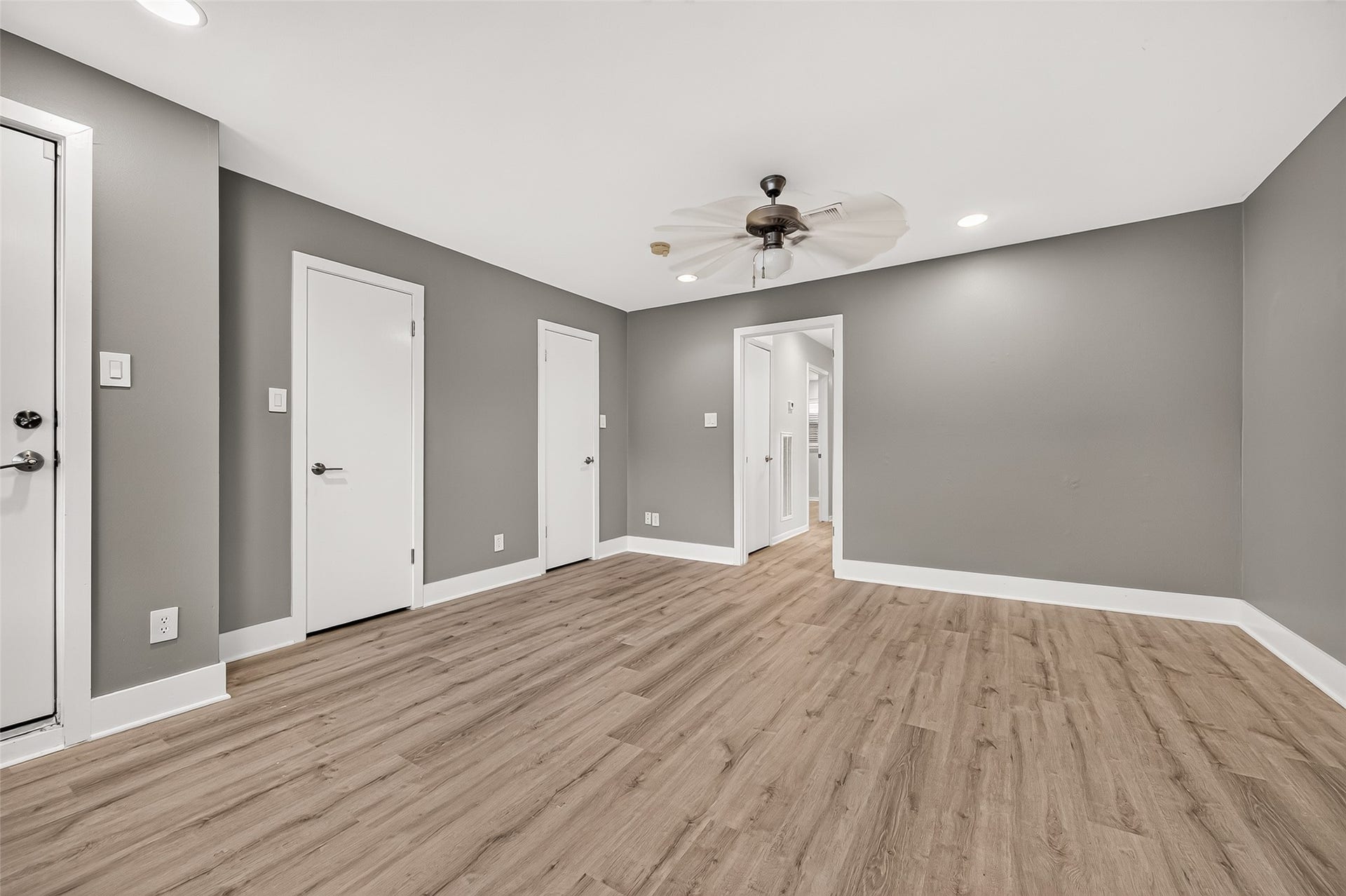 4513 Acacia, Bellaire, TX 77401 4513 Acacia, Bellaire, TX 77401