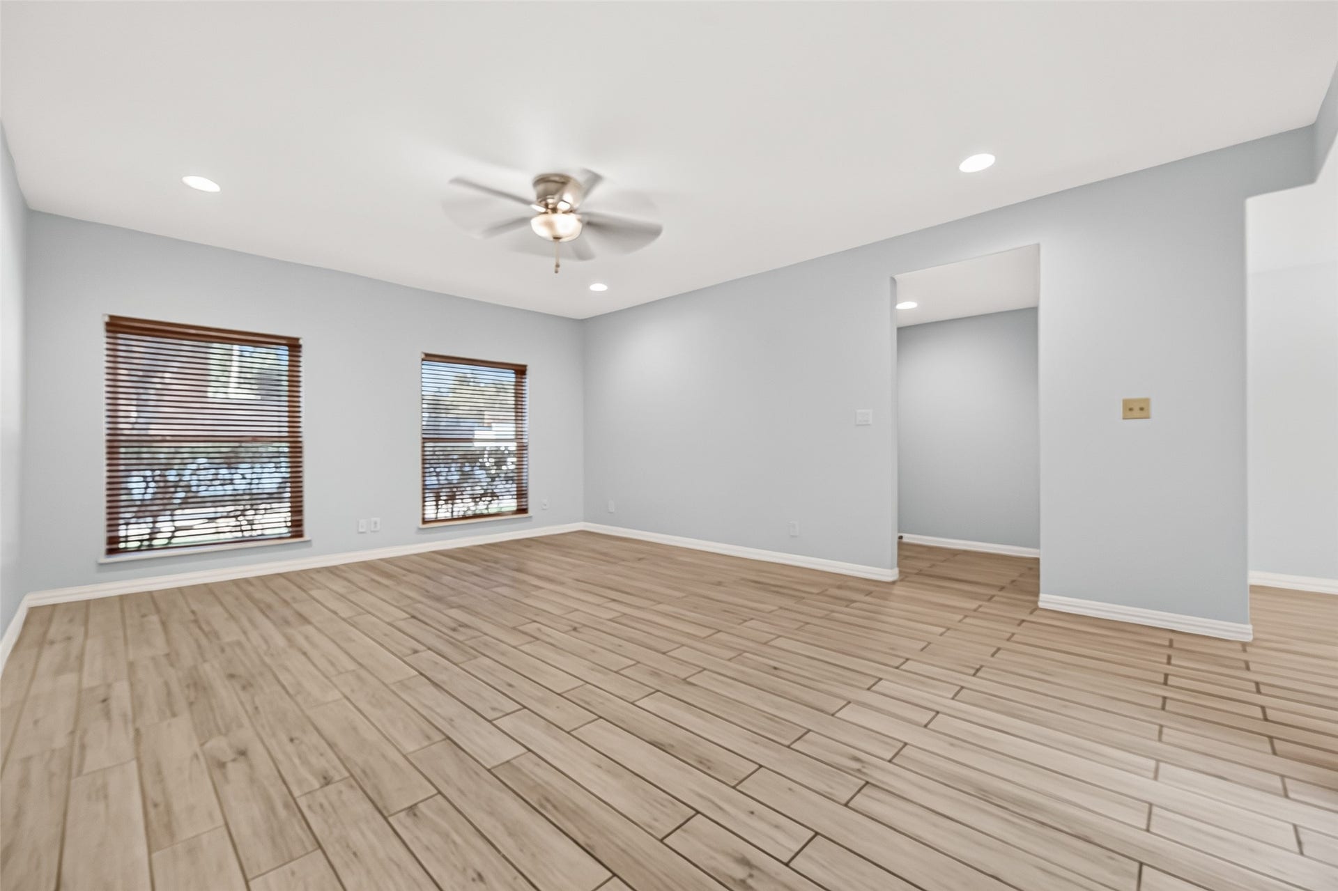 4513 Acacia, Bellaire, TX 77401 4513 Acacia, Bellaire, TX 77401
