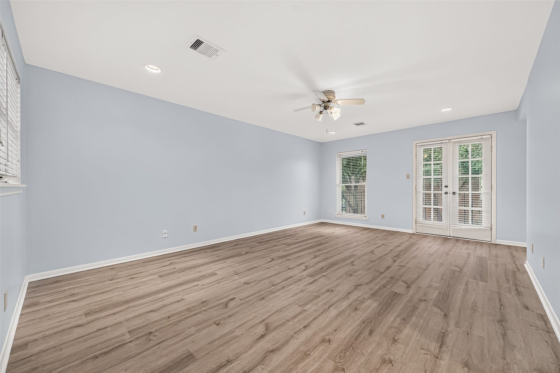 4513 Acacia, Bellaire, TX 77401 4513 Acacia, Bellaire, TX 77401
