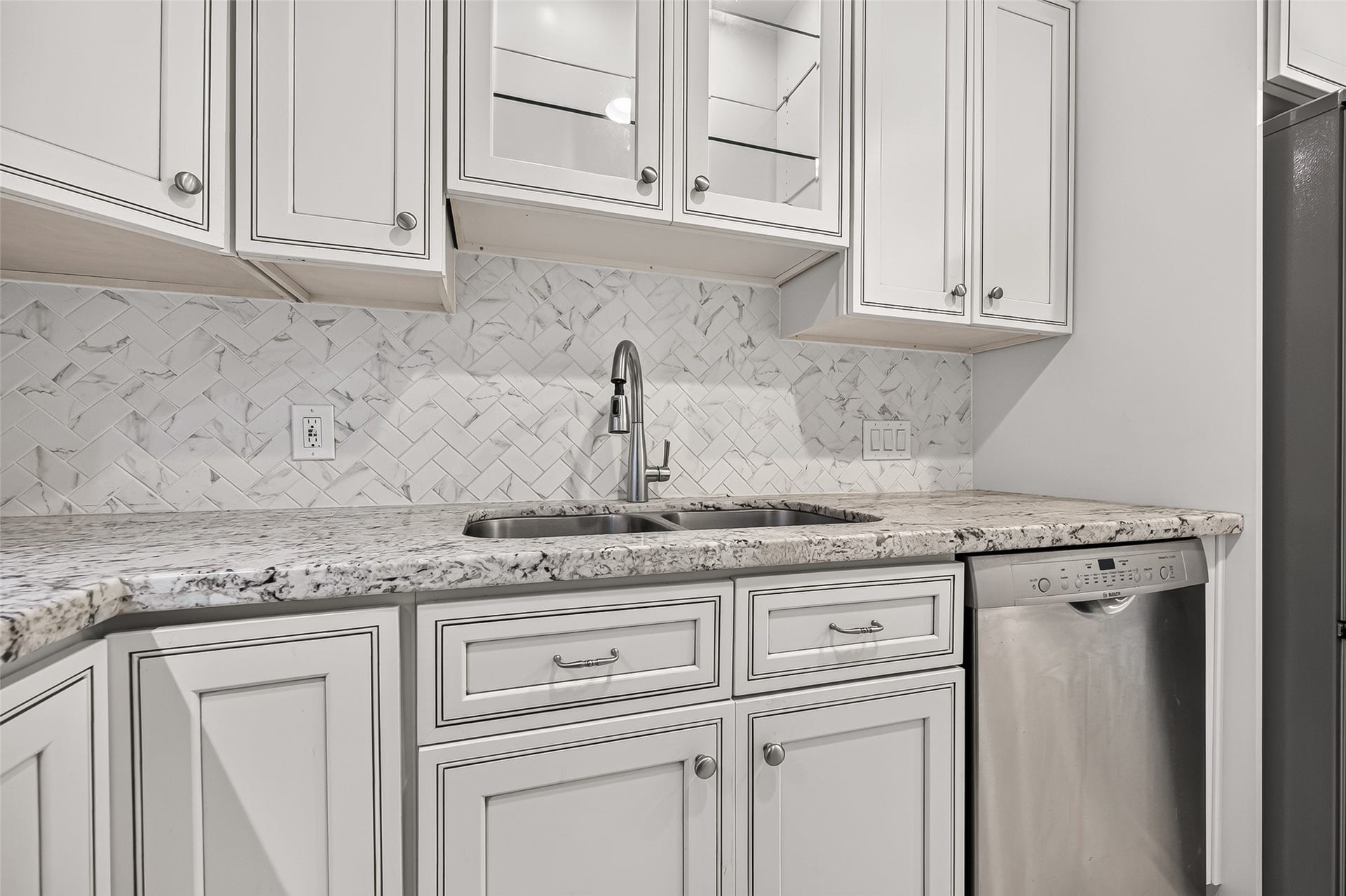 4513 Acacia, Bellaire, TX 77401 4513 Acacia, Bellaire, TX 77401