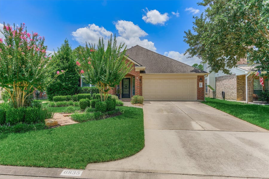 Property photo for 6835 Autumn Rain Lane, Spring, TX