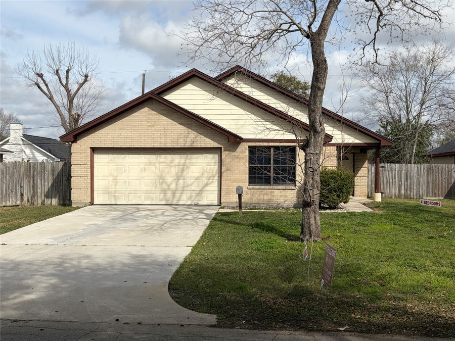 Property photo for 1921 Estate Drive, Deer Park, TX