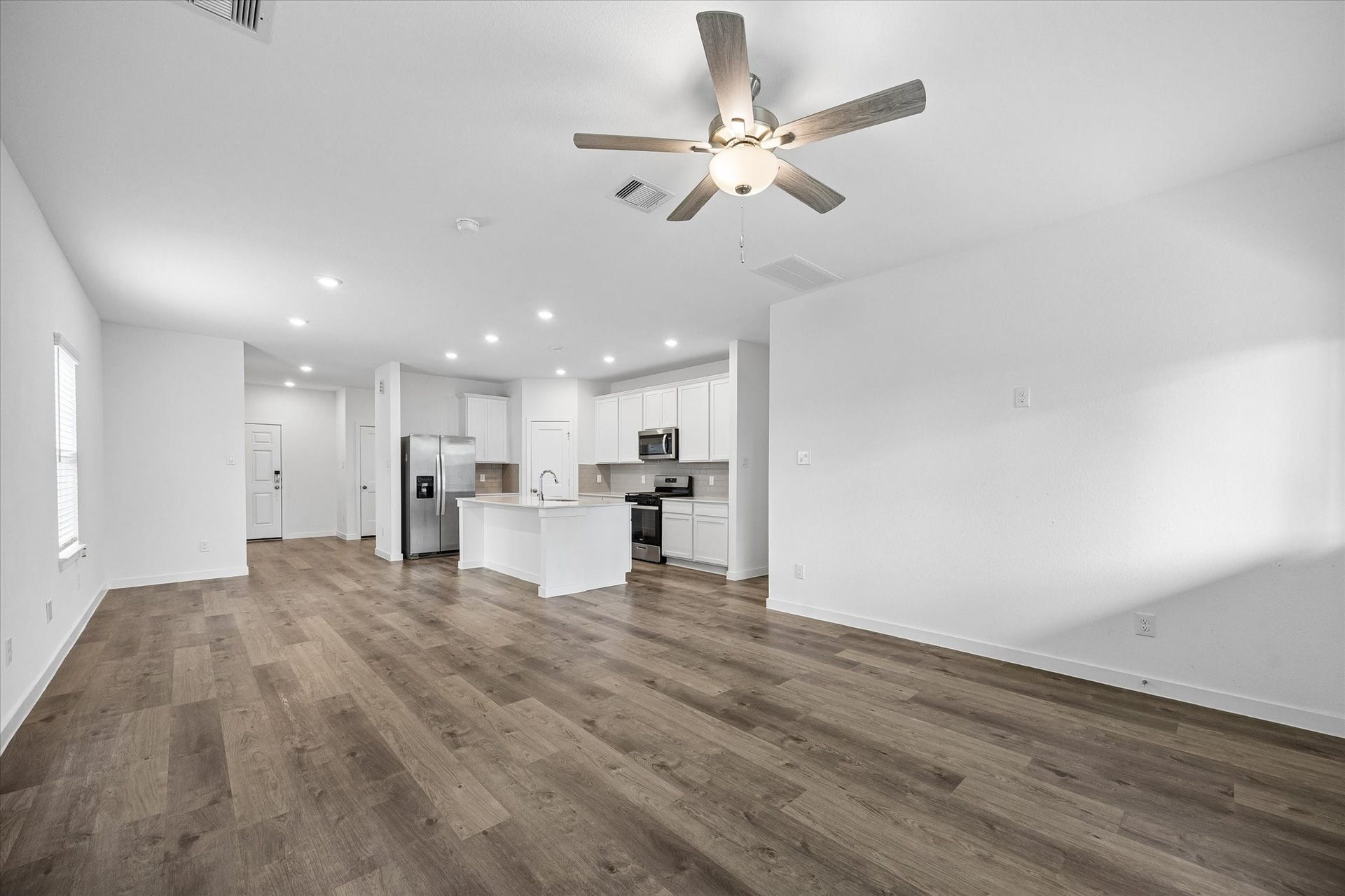 3931 Windy Whisper Drive, Brookshire, TX 77423 3931 Windy Whisper Drive, Brookshire, TX 77423