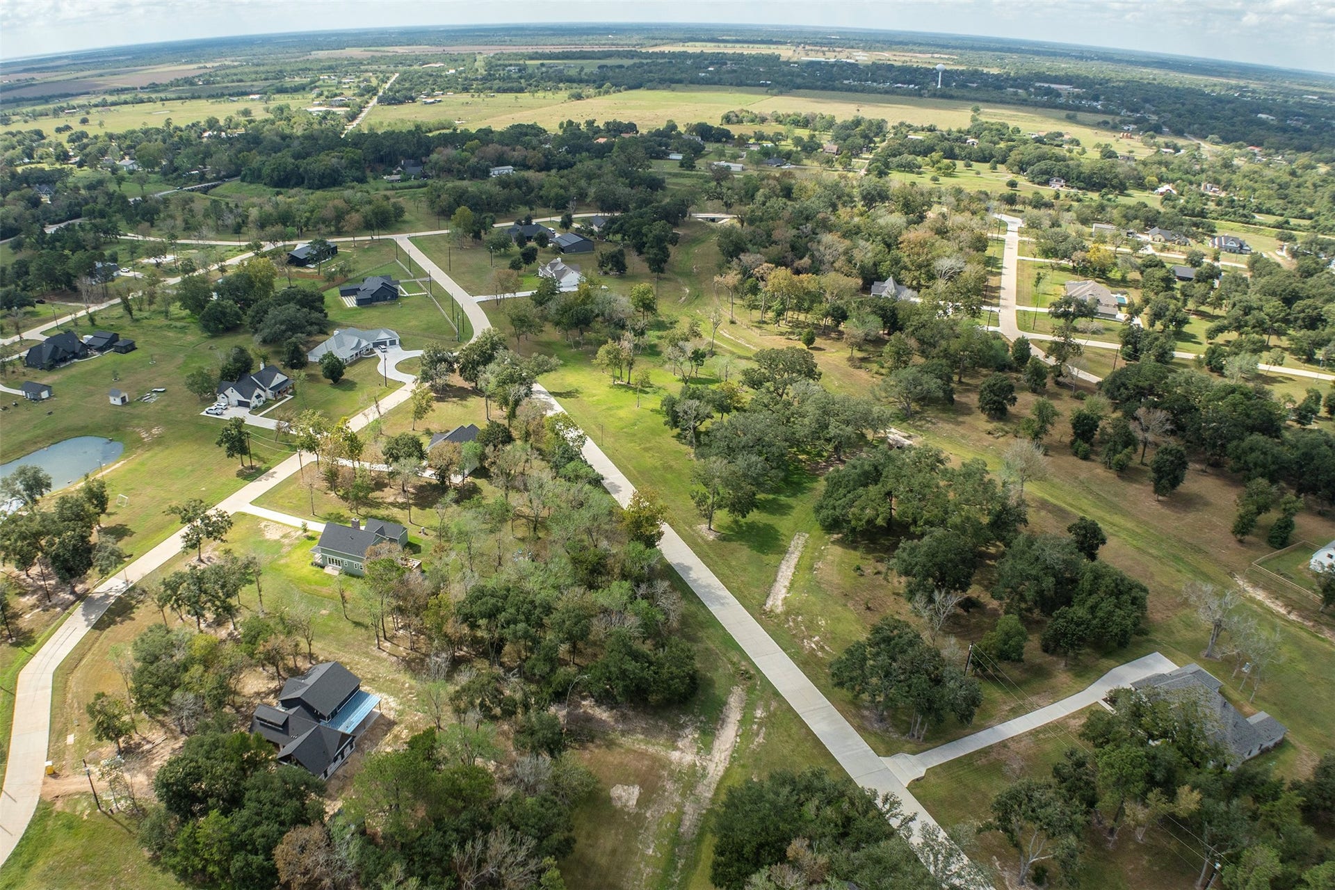 2710 Whispering Pine Drive, Alvin, TX 77511 2710 Whispering Pine Drive, Alvin, TX 77511