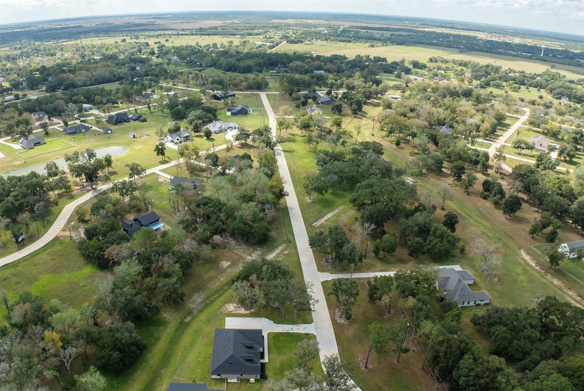 2710 Whispering Pine Drive, Alvin, TX 77511 2710 Whispering Pine Drive, Alvin, TX 77511