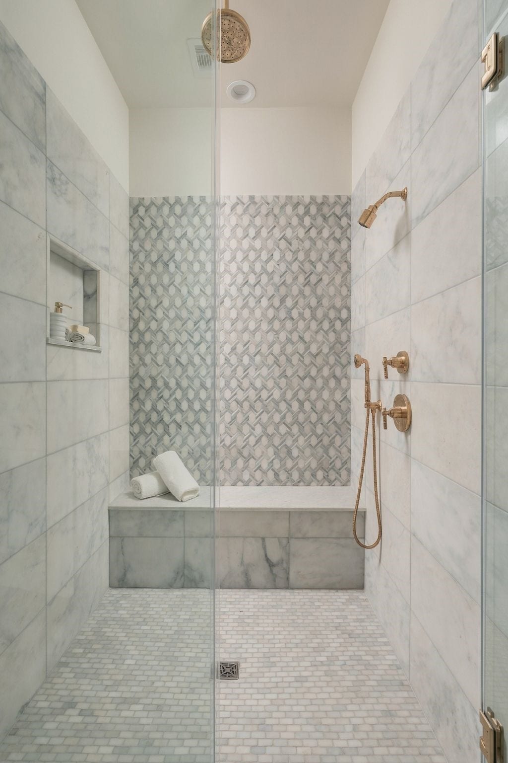 13 Wentworth Gate Path, Houston, TX 77027 13 Wentworth Gate Path, Houston, TX 77027