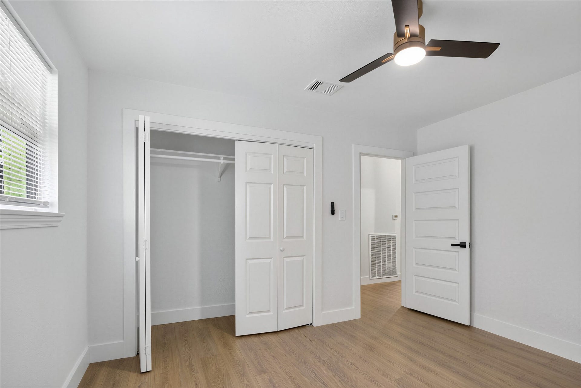 903 Rosewood Drive, Baytown, TX 77520 903 Rosewood Drive, Baytown, TX 77520