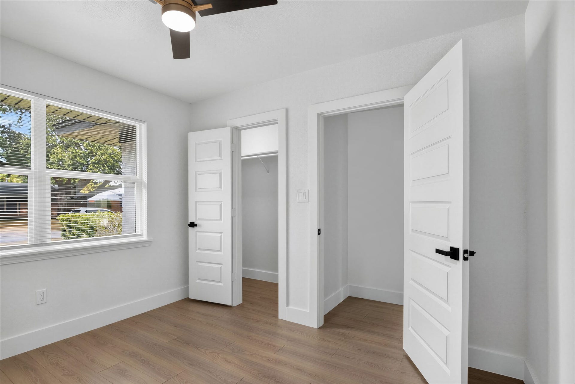 903 Rosewood Drive, Baytown, TX 77520 903 Rosewood Drive, Baytown, TX 77520