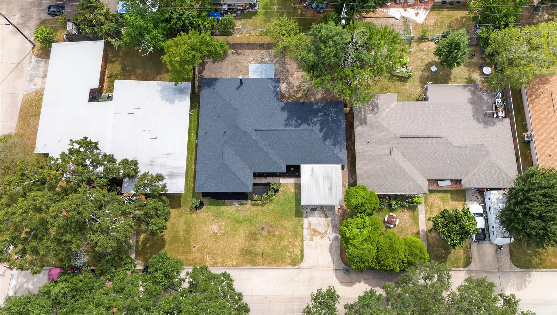 903 Rosewood Drive, Baytown, TX 77520 903 Rosewood Drive, Baytown, TX 77520