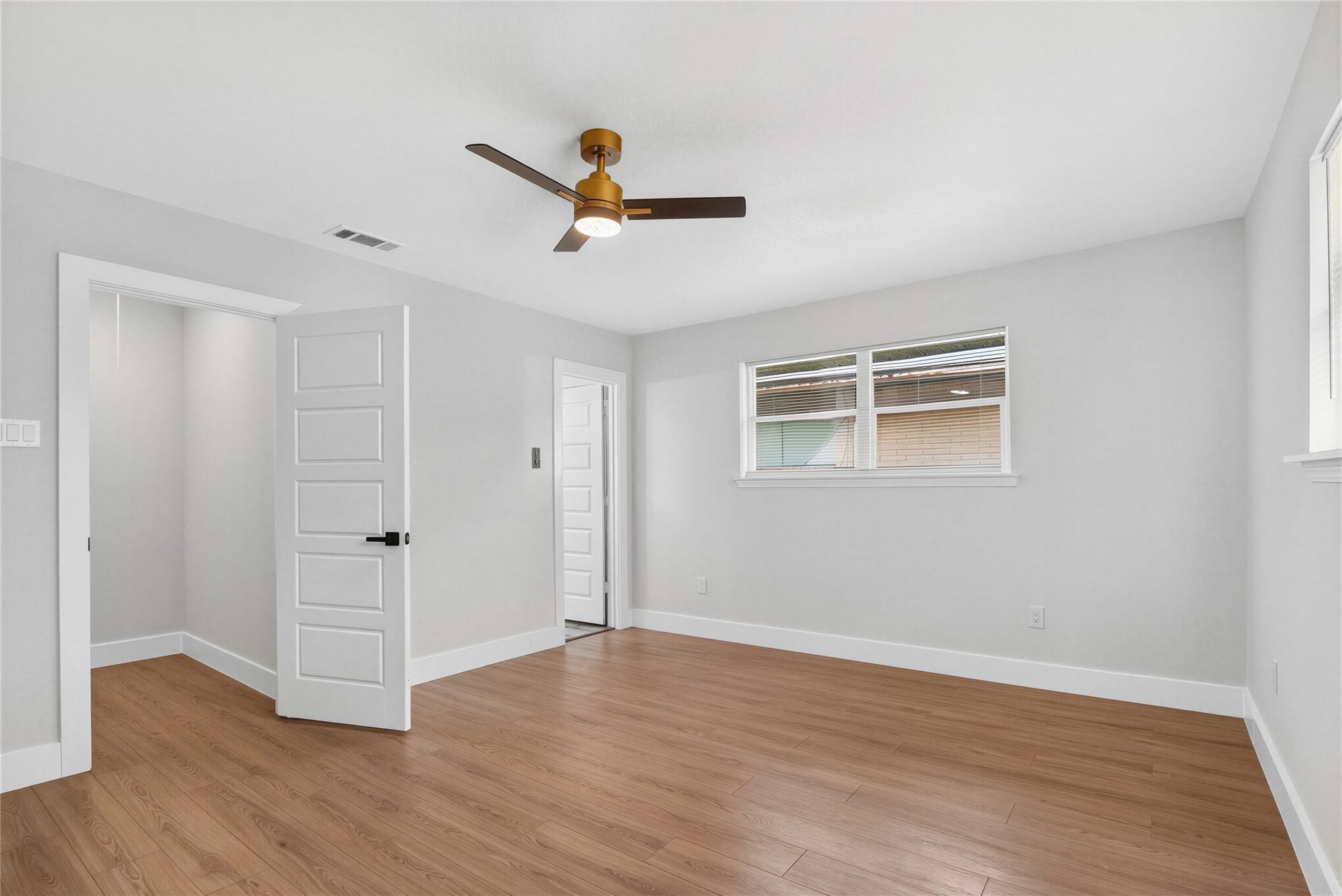 903 Rosewood Drive, Baytown, TX 77520 903 Rosewood Drive, Baytown, TX 77520