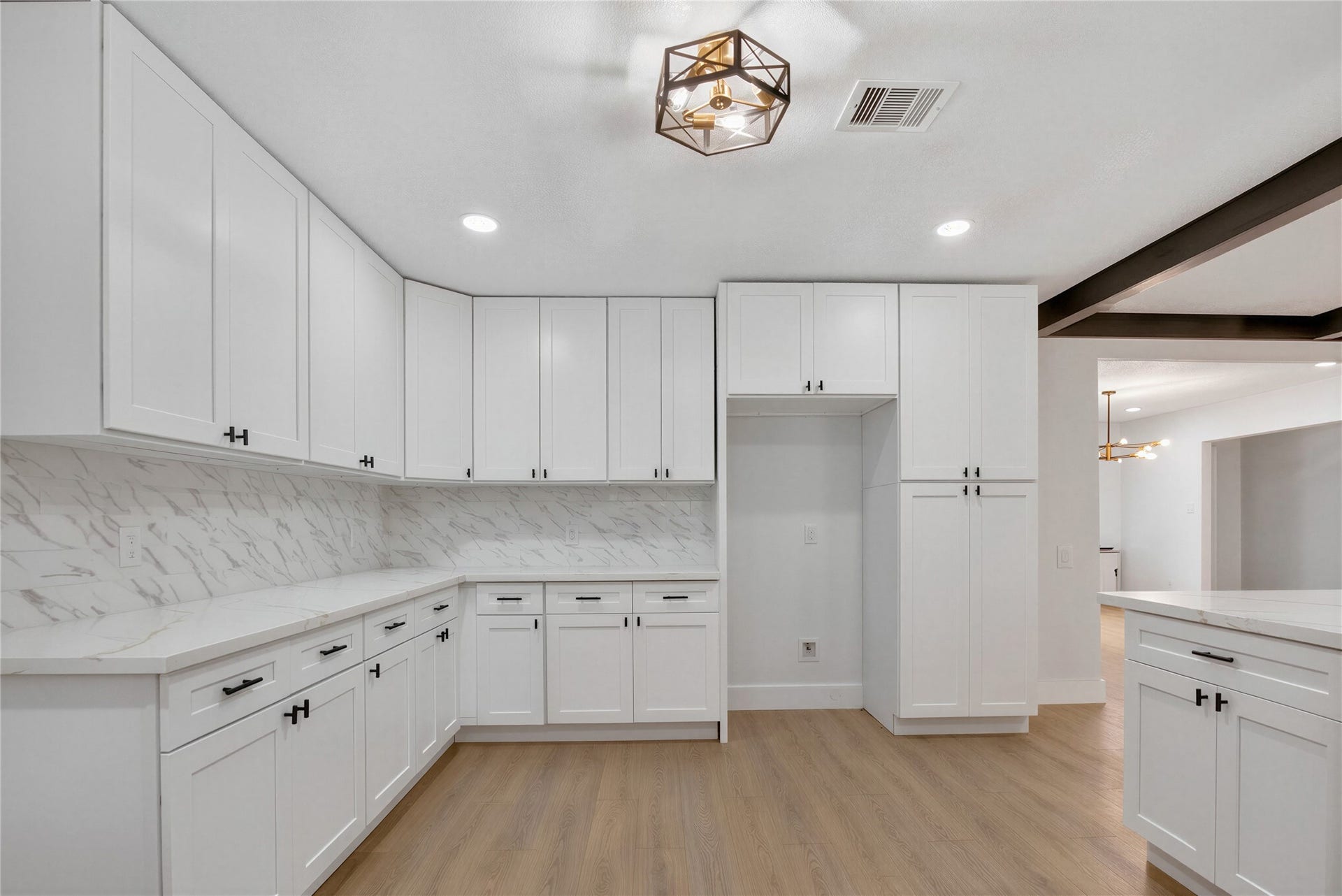 903 Rosewood Drive, Baytown, TX 77520 903 Rosewood Drive, Baytown, TX 77520