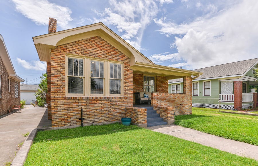 Property photo for 3729 Avenue S 1/2, Galveston, TX