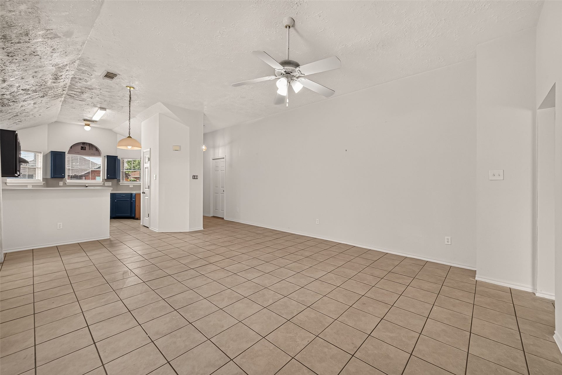 3356 Rachel Lane, Katy, TX 77493 A great view of the layout.